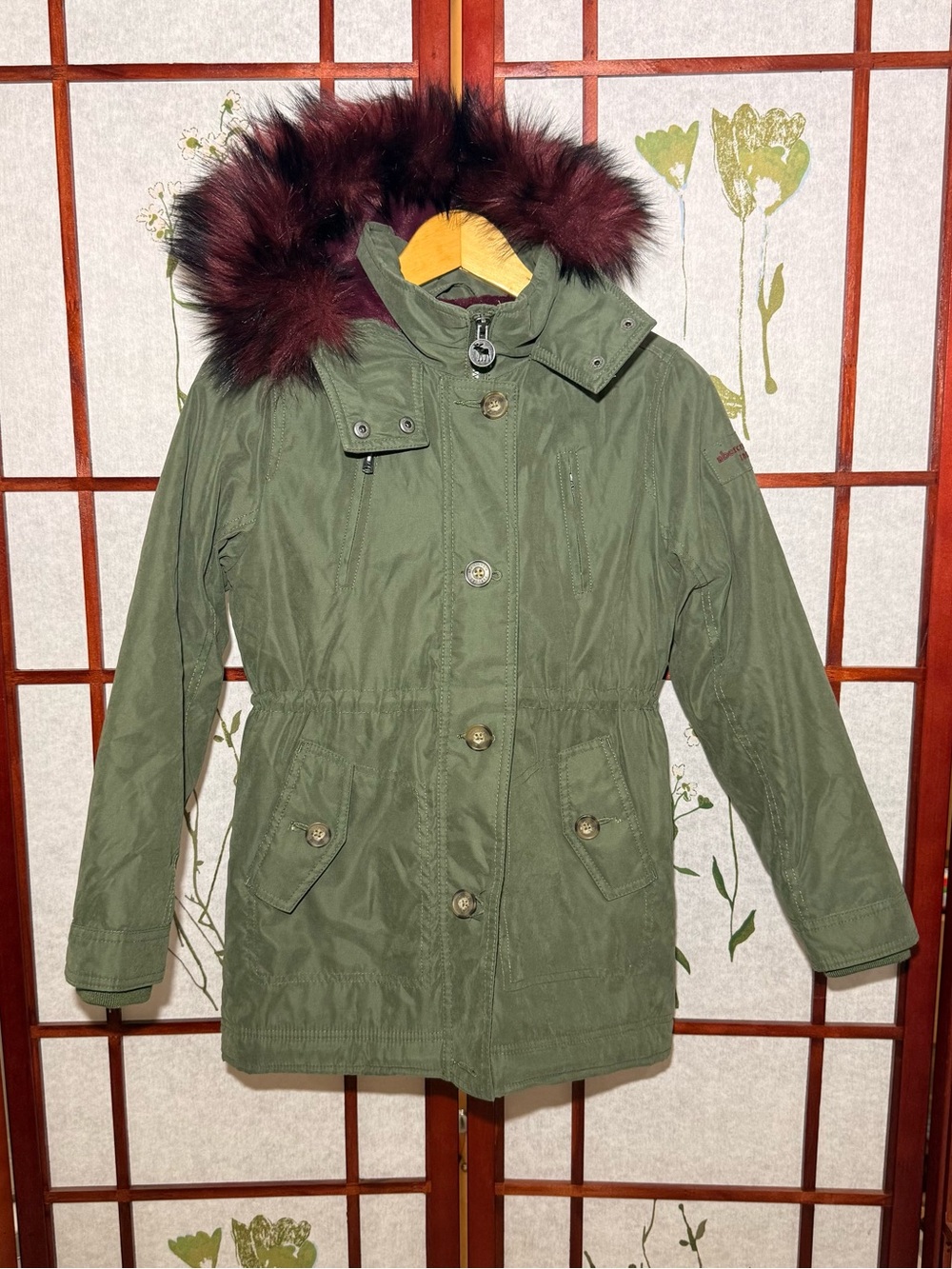 Abercrombie Kids Army Green Ultimate Parka jacket Faux Fur Hood zipper sz 9/10